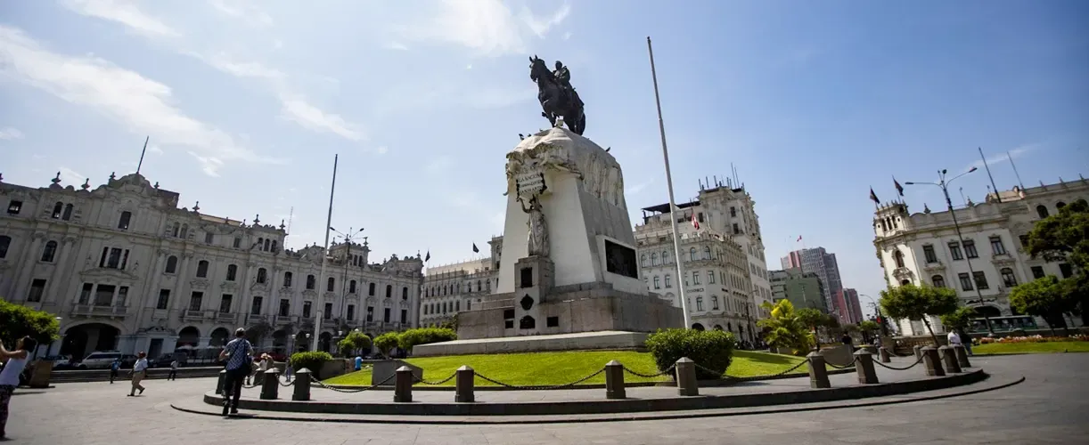 Lima: plaza san martin